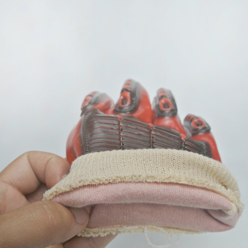 New style PVC glove with TPR.jpg